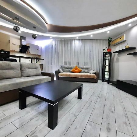 Жк Самал Де Люкс Apartman Almati Kültér fotó