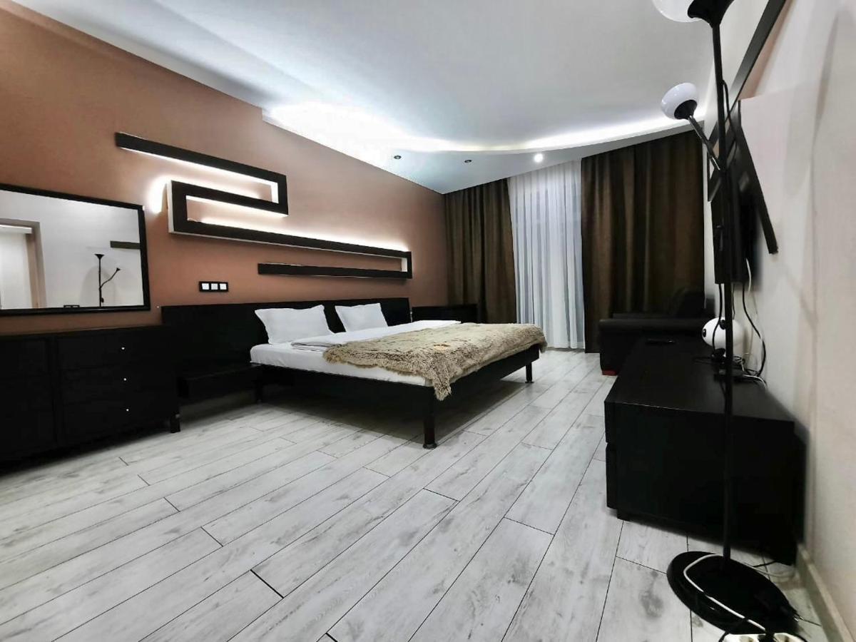 Жк Самал Де Люкс Apartman Almati Kültér fotó