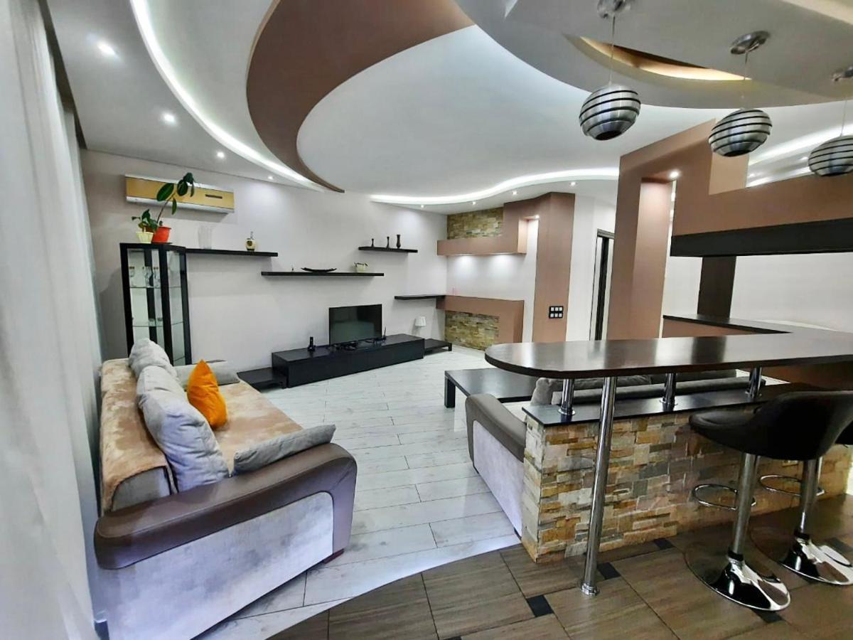 Жк Самал Де Люкс Apartman Almati Kültér fotó